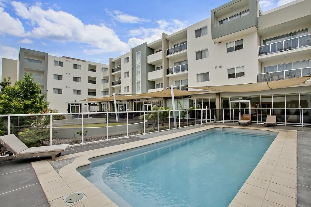 Lawrence Hargraves Hydrotherapy Pool